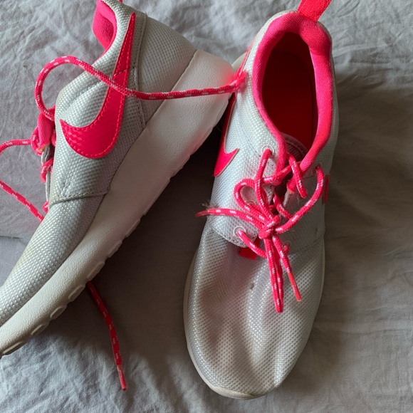 Women’s free run sneakers - Picture 2 of 3